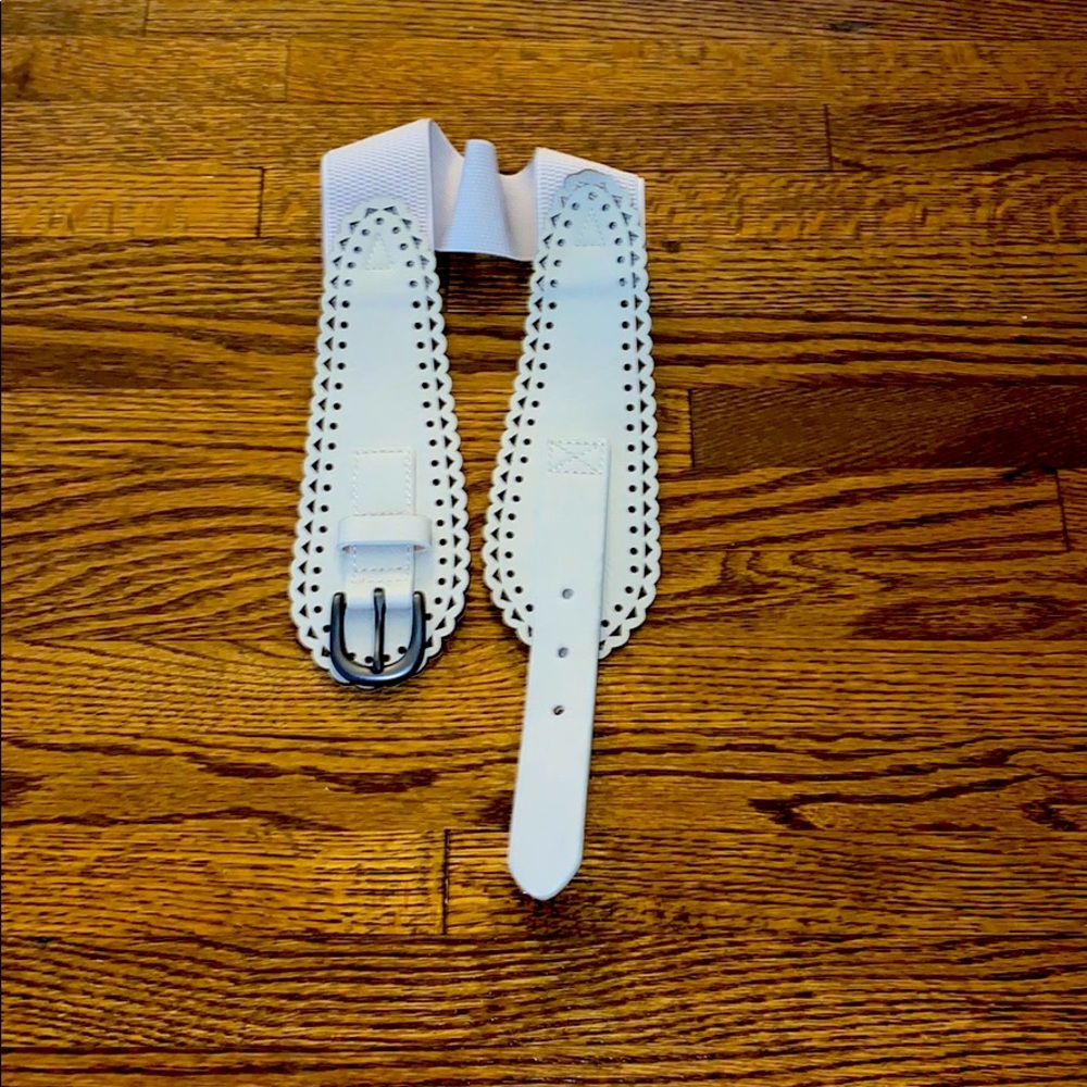 Aeropostale cream belt